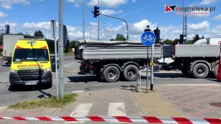 Tragiczny wypadek w Ostrołęce. Rowerzystka dostała się pod koła ciężarówki