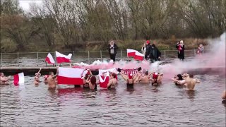 Morsowanie z flagą na Święto Niepodległości