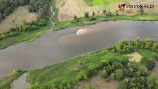 Rzeka Narew wysycha. Poziom wody znów spadł. Zobacz, jak to wygląda